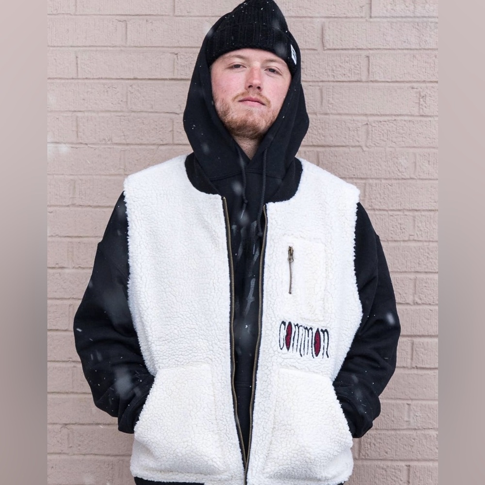 Common Apparel Reversible Sherpa & Canvas Winter Vest Men’s XL